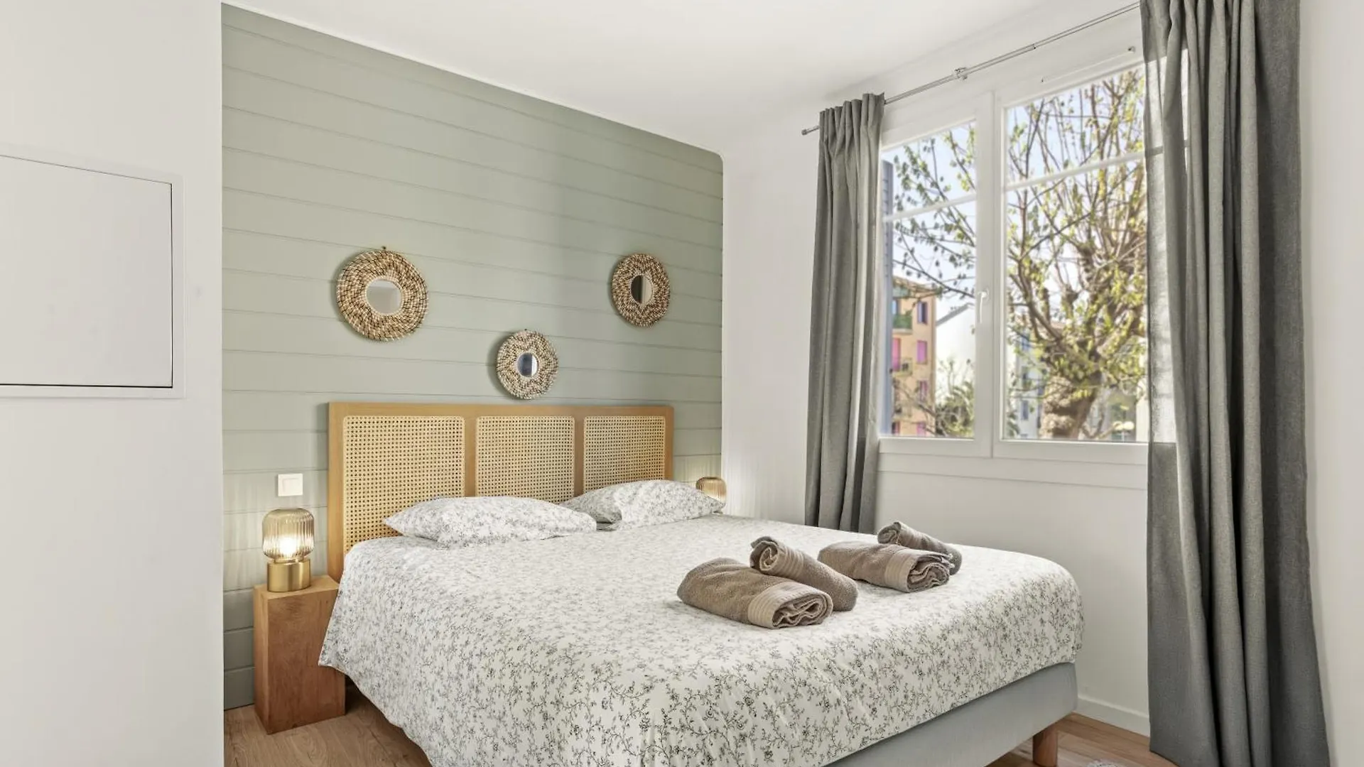 Appartement Proximite Place Des Lices Avec Parking 圣特罗佩 0*,