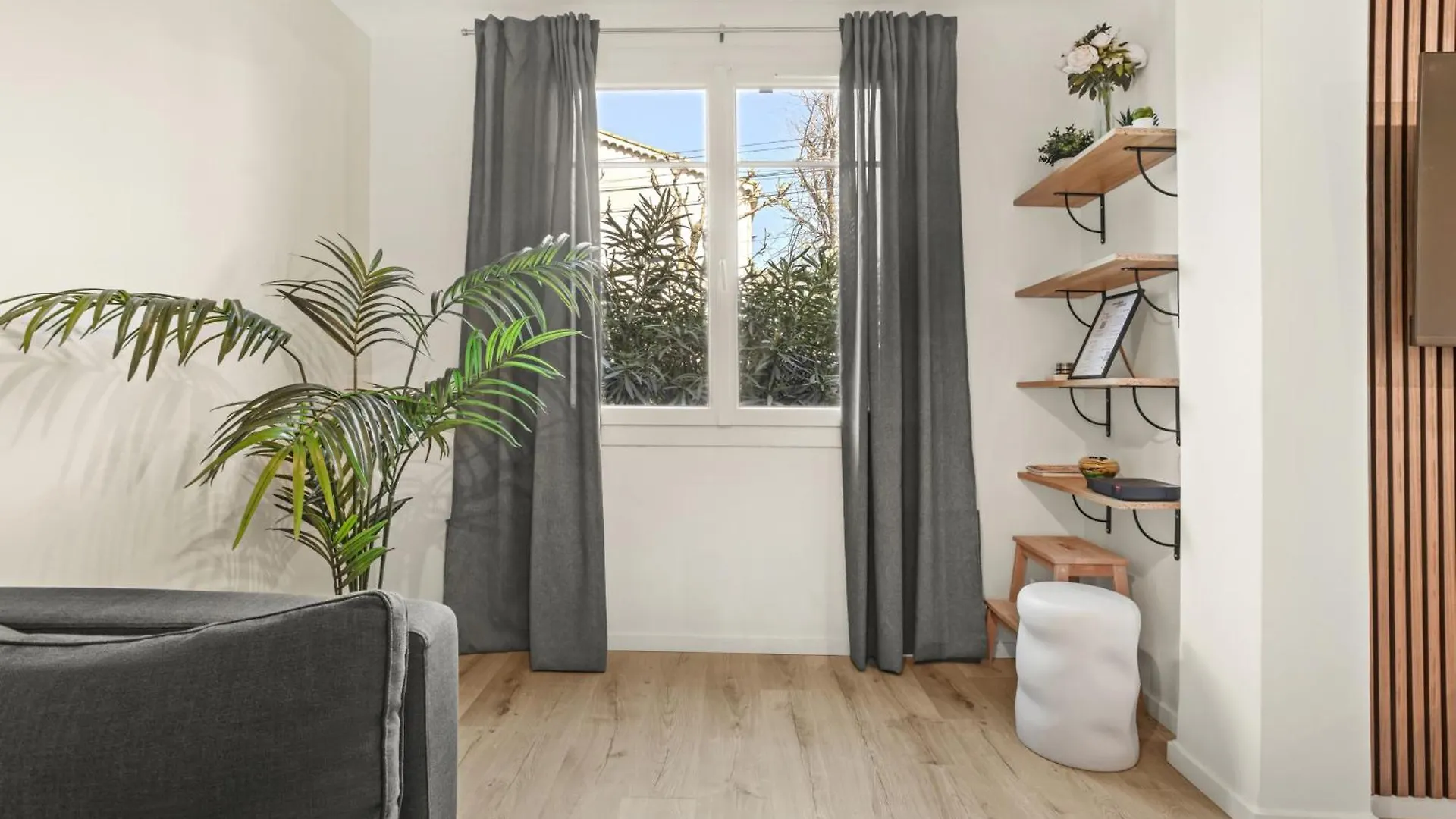 Appartement Proximite Place Des Lices Avec Parking Saint-Tropez 0*,  France